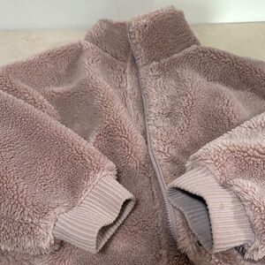 Alo Sherpa Jacket in Light Mauve